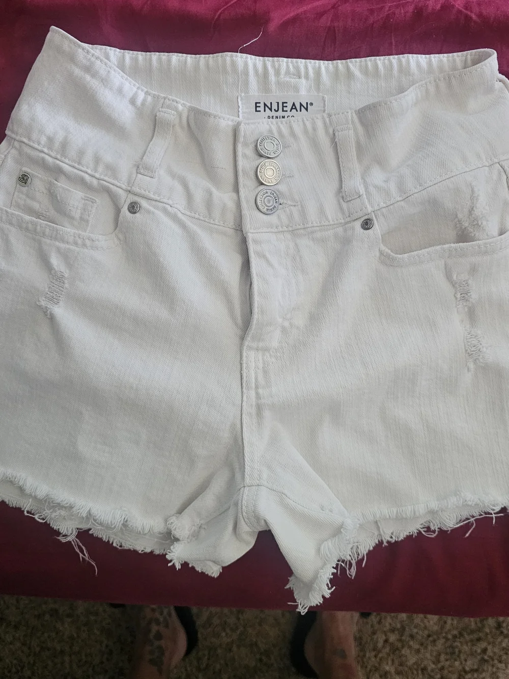 ENJEAN White High-Rise Distressed Denim Shorts